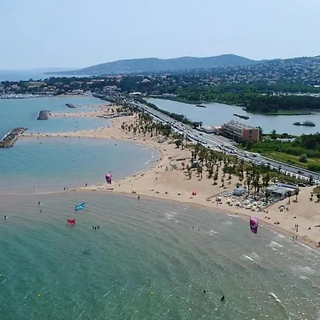 Venise1, 4 Pers, Front De Mer, Vue Etang, Clim * Fréjus